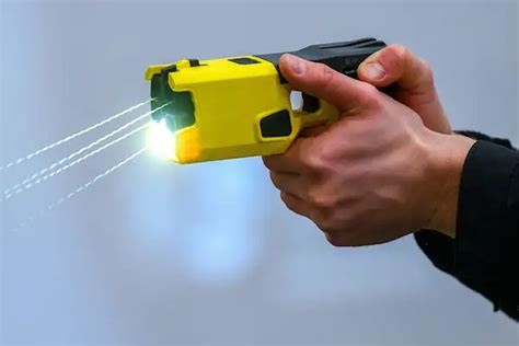 are tasers legal in the uk